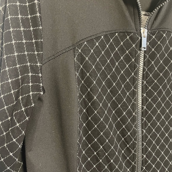 Chico’s Zenergy Light Jacket Zip Up Size Small - Picture 7 of 12